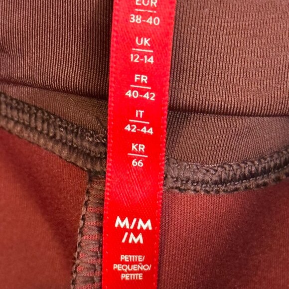 Spanx Womens Burgundy faux suede Leggings size medium slimming - Picture 4 of 14